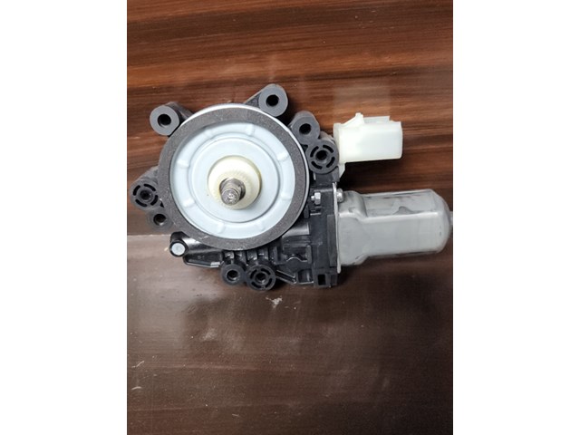 2015 Nissan Sentra Power Window Motor Assy