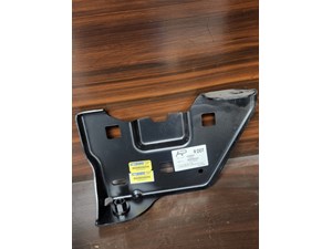 2017 GMC Sierra 1500 Front Passenger Bumper Bracket 