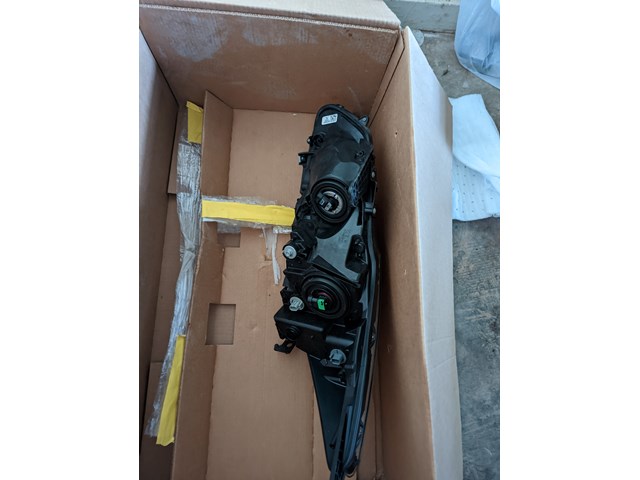 2017 Honda Accord 33100-T2A-A82Headlight