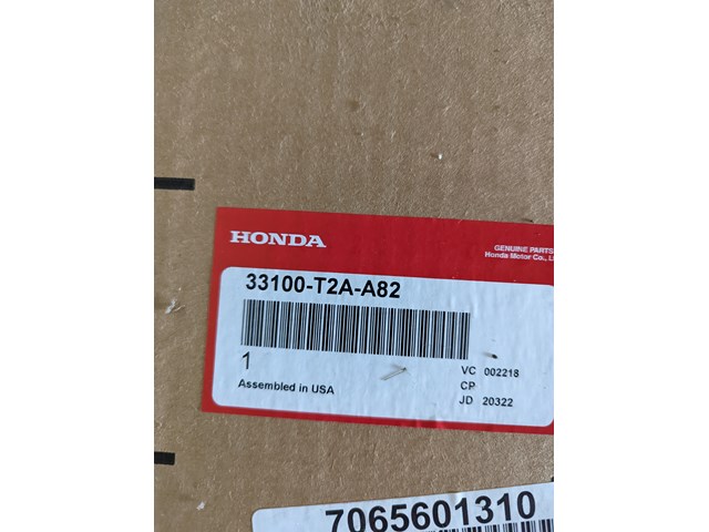 2017 Honda Accord 33100-T2A-A82Headlight