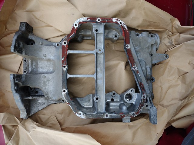 2007 Nissan Sentra top oil pan 2.5L