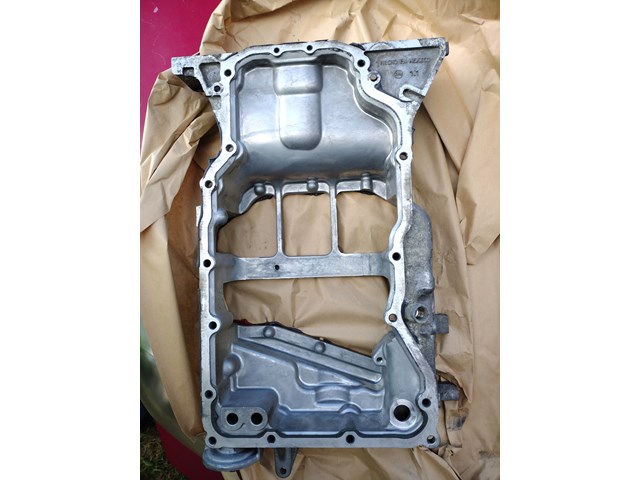 2007 Nissan Sentra top oil pan 2.5L