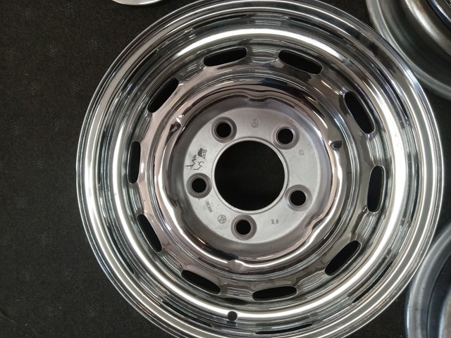 1965 Porsche 911 OR 912 VINTAGE RIMS AND HUB CAPS