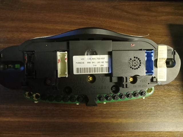  PORSCHE 996 Carrera Instrument Gauge Cluster 996 641 103 02 70C