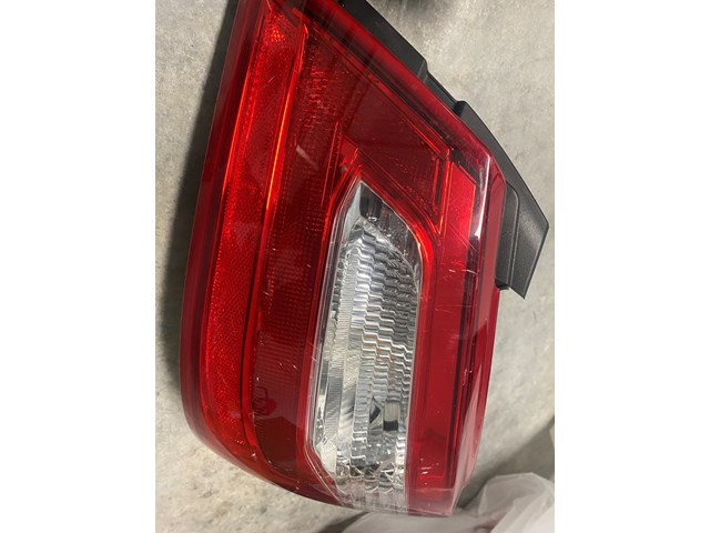 2016 Nissan Altima Tail Light