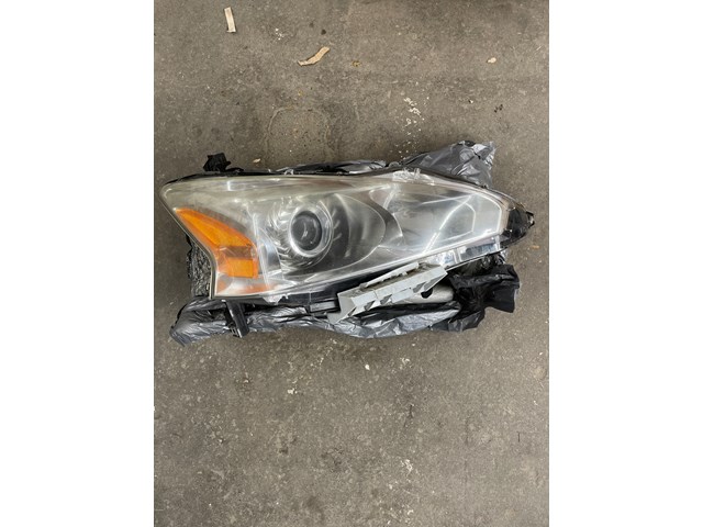2013 Nissan Altima Rt Halogen Headlight