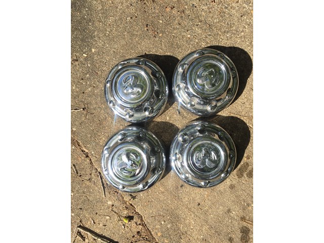  Dodge Ram 2500 Center Caps 