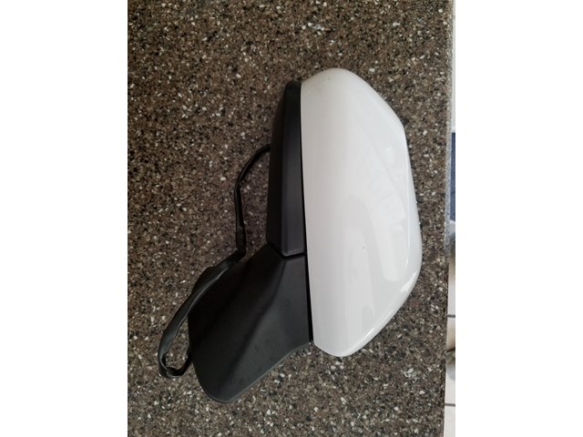 2019 Toyota Camry Side View Power Mirrors