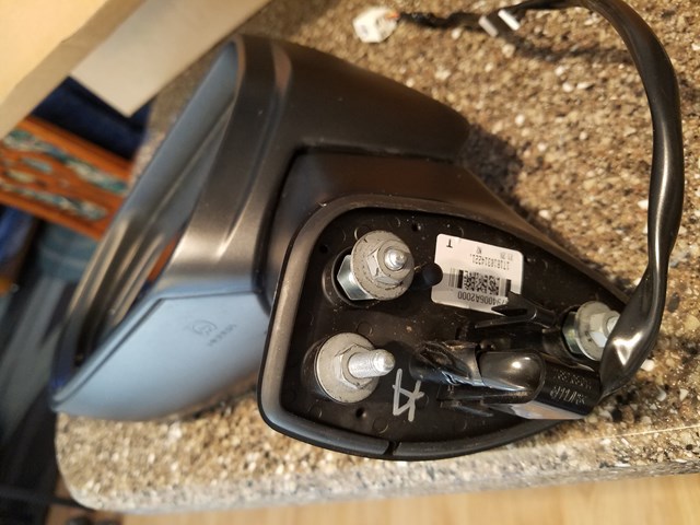 2019 Toyota Camry Side View Power Mirrors