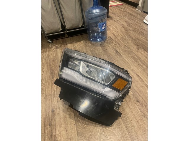 2020 Dodge Ram 1500 Headlight