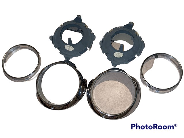 1968 Porsche 911 Headlight Assembly