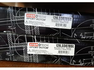 Rear rotors (2) slotted Porsche Cayenne/VW Touareg/Audi Q7 Stoptech 126.33078SR 