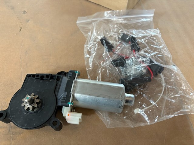 GM WINDOW LIFT MOTOR 742-142