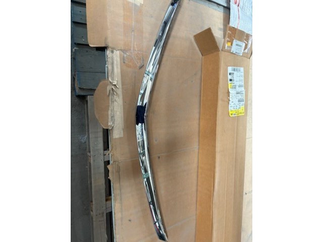 2010-2016 Cadillac SRX Front Hood Molding