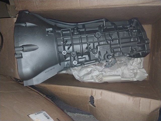 2002 Ford Explorer Transmission  case