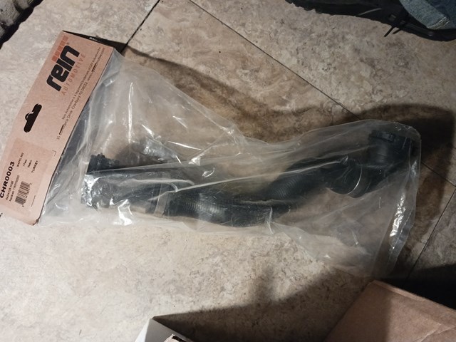 1999 BMW 528i Radiator Hose