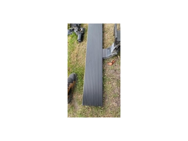 2010 Ford F150 Power Running Board