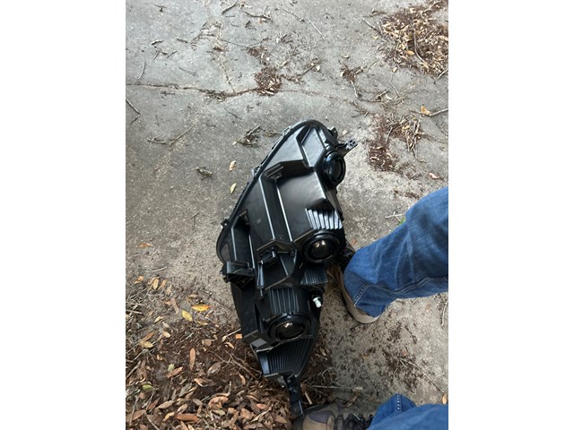 2022 Ford Escape right headlamp assy 