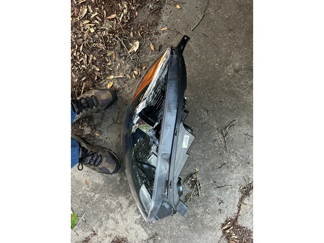 2022 Ford Escape right headlamp assy 