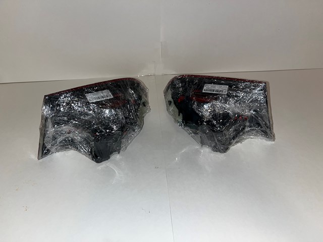 OEM 2012-2015 BMW F30/F31 328i SEDAN REAR TAIL LIGHT LAMP RH LH OEM 183611-12