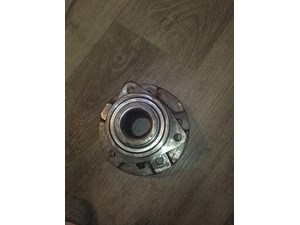 2006 Chevy Equinox Hub