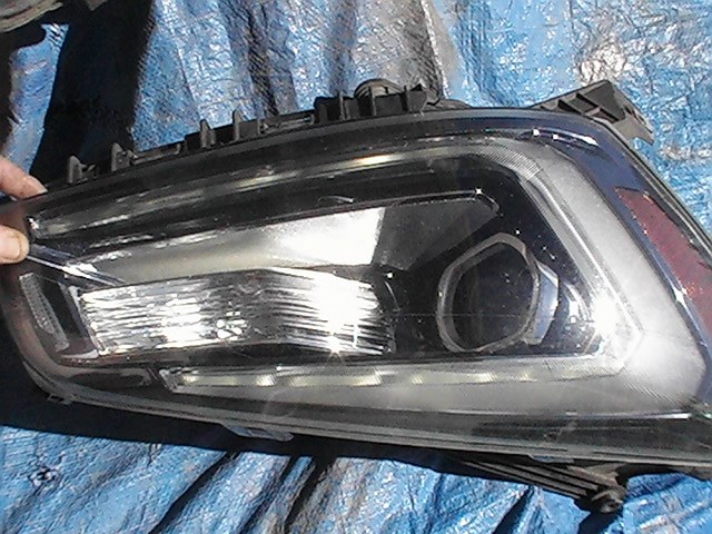2013 GMC Acadia Headlight passenger side front right