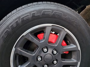 2021 Jeep Gladiator Original Tires and rims (4)