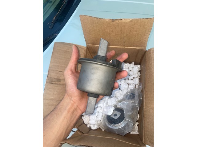 2006 Lincoln Zephyr Right Transmission Mount