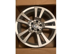 2011 Mercedes C300 Wheel