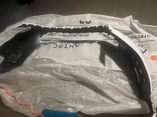 2012 Ford Taurus Front Bumper. White Platinum Tricoat