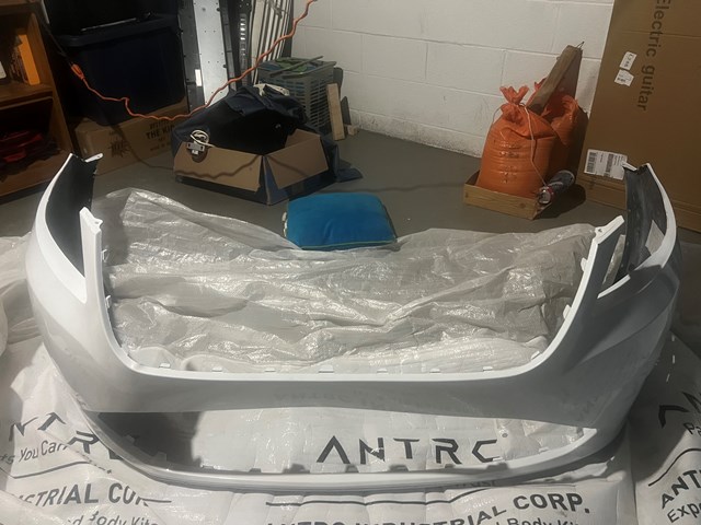 2012 Ford Taurus Front Bumper. White Platinum Tricoat