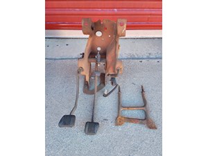 1983 - 1993 Ford Mustang Clutch Pedal Assembly 