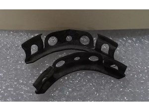 64-67 Corvette Coupe Windshield Corner Molding Clip NOS 3859045