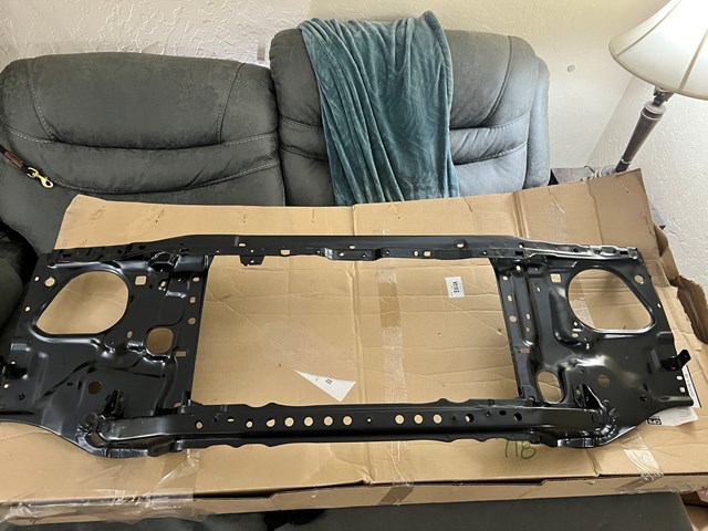 2004 Toyota Tacoma Radiator Brackets