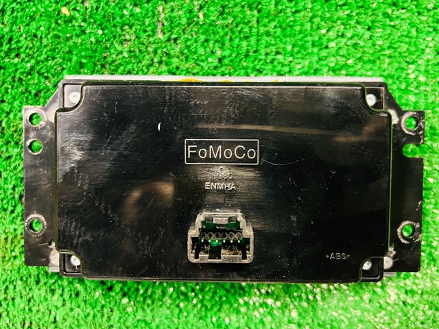 2014 Ford Expedition Auto Headlight Dimmer