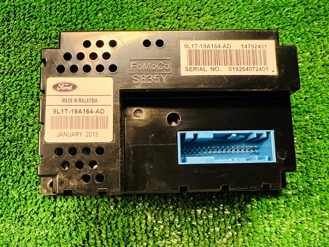 2014 Ford Expedition Auto Headlight Dimmer