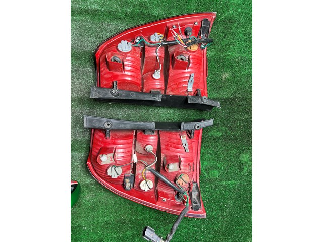 2005-2007 Kia Sportage RH LH Tail Light