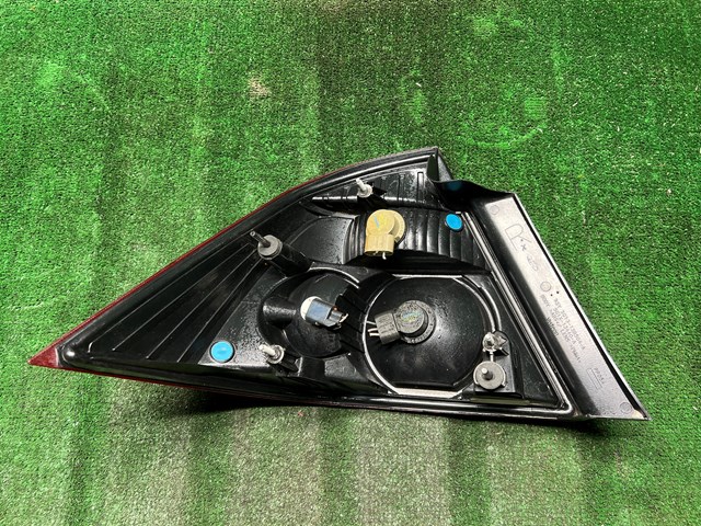 2006 Ford Five Hundred RH Tail Light