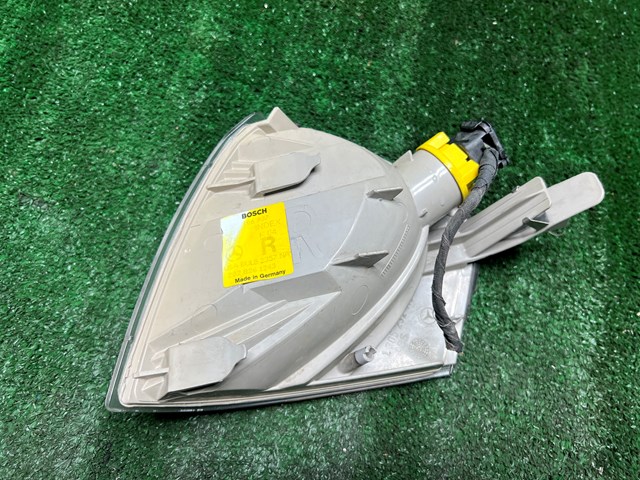 1994-2000 Mercedes C230 RH Turn Signal Light