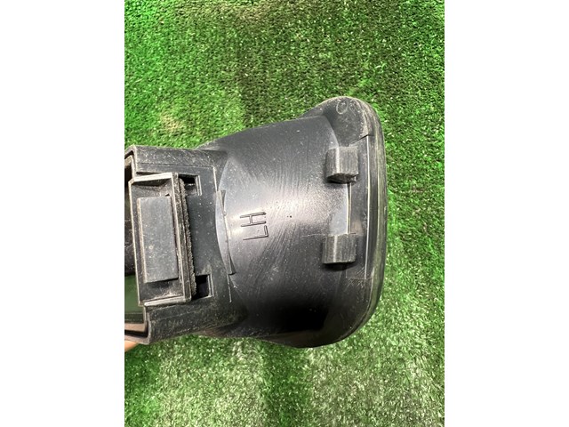 2002-2004 Land Rover Discovery Bumper LH Tail Light