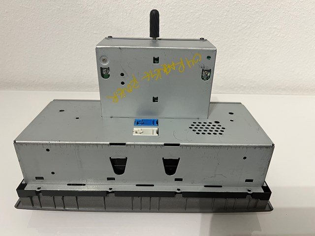 2005 Land Rover Range Rover Navigation Screen