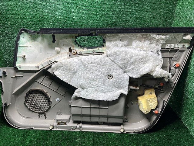 2003-2006 Infiniti G35 Front Driver Door Panel TAN/BLACK