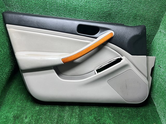 2003-2006 Infiniti G35 Front Driver Door Panel TAN/BLACK