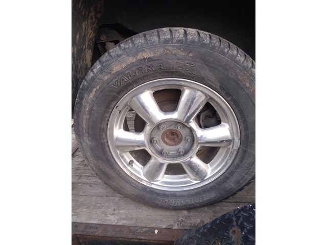2004 GMC Envoy Wheel