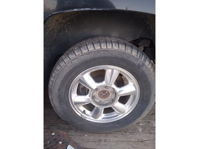 2004 GMC Envoy Wheel