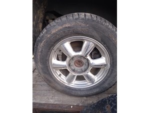 2004 GMC Envoy Wheel
