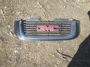2004 GMC Envoy Front Grille