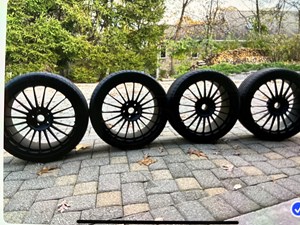 2015 Tesla Model S P85D Wheel Set