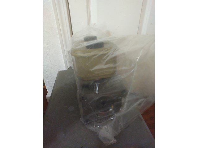 2013 Navistar Brake Master Cylinder