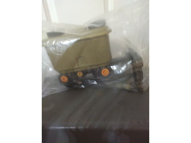 2013 Navistar Brake Master Cylinder